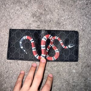 Gucci bifold wallet
